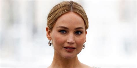 Jennifer Lawrence poses during a photo call prior to the Maison Dior fashion show during the Women's Spring-Summer 2020 Ready-to-Wear collection fashion show in Paris, on Sept. 24, 2019. Photo by ...